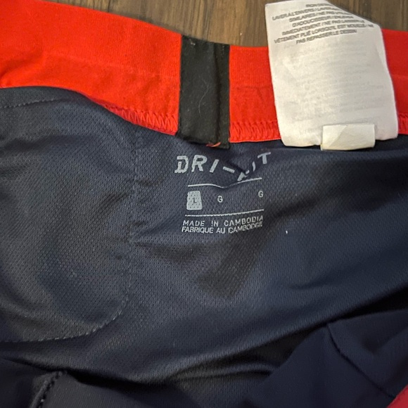 Nike challenger shorts Large 7’ - Picture 3 of 5